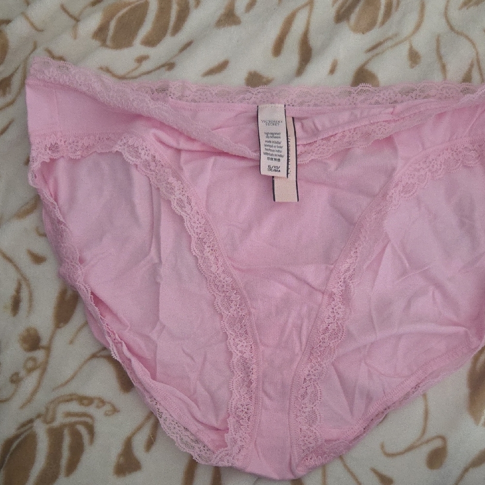 Victoria's Secret Pink Lace-Trim Bikini Panty